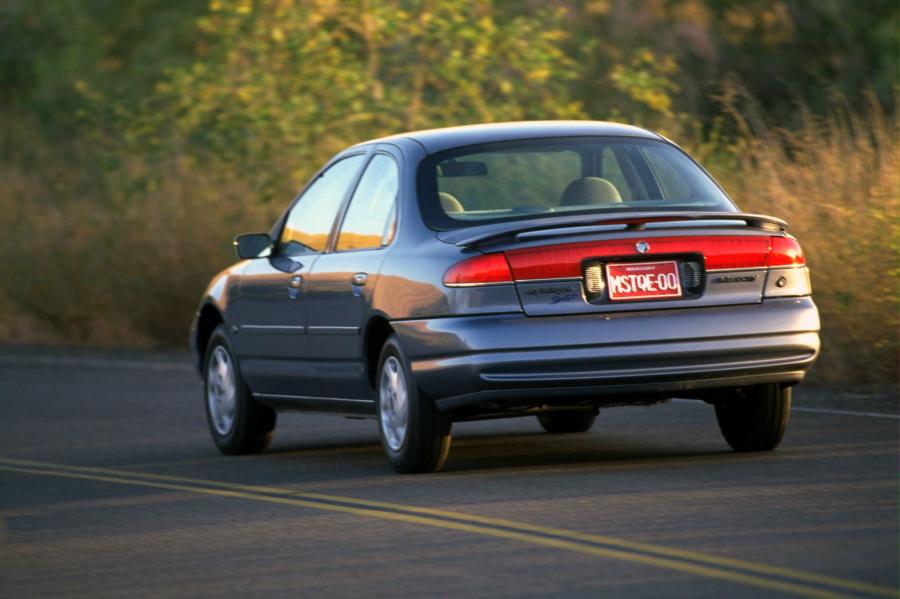  Mercury Mystique 1998 года  (фото 8 из 26)